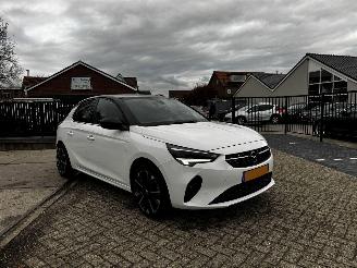 Voiture accidenté Opel Corsa-E Elegance 50 kWh Bi-tone 1999/12