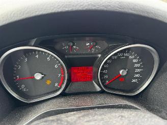 Ford Galaxy 2.0-16V Trend picture 19