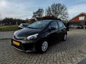 Vaurioauto  passenger cars Toyota Yaris 1.5 Full Hybrid Aspiration 87.457 KM !! 2013/12