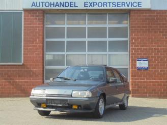 uszkodzony samochody osobowe Citroën BX GTI 16V 108kw/146pk Leer, El. schuifdak, Metallic 1989/4