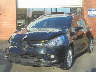 krockskadad bil auto Renault Clio Grand Tour Limited 66kw, Airco, Cruise, Navi 2018/12