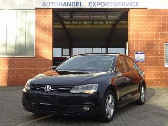 Unfallwagen Volkswagen Jetta 1.6 TDI Comfortline BMT, Airco, Navi, Cruise control, PDC 2012/5