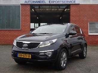Schadeauto Kia Sportage 2.0i CVVT X-Clusive 120kw Aurtom., Panorama, Vol Leder, Navi-MMS 2011/12