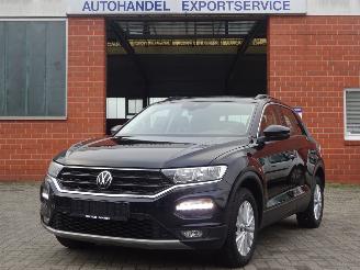 krockskadad bil auto Volkswagen T-Roc Style 81kw TSI , Airco, Navi-MMS, Cruise 2022/1
