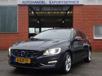 Volvo V-60 D6 AWD Plugin-Hybrid Summum, Leder, Schuifdak, Navi, Lane assist 2013/10