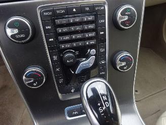 Volvo V-60 D6 AWD Plugin-Hybrid Summum, Leder, Schuifdak, Navi, Lane assist picture 15