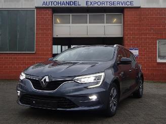 Schadeauto Renault Mégane Grandtour Megane IV Grandtour Equilibre 85kw Automatik 2024/6