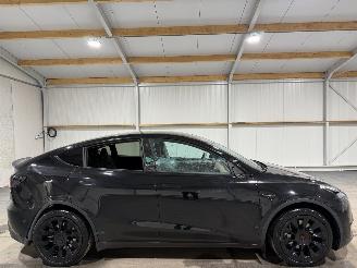Auto incidentate Tesla Model Y 58kWh RWD 175kW Automaat 2023/2