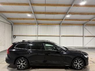 Voiture accidenté Volvo V-60 2.0B3 120kW Automaat Essential 2022/7