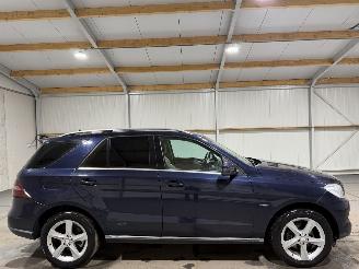 Damaged car Mercedes M-klasse 350BlueTec 190kW Automaat Luchtvering 2013/2