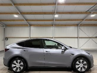 Vaurioauto  passenger cars Tesla Model Y 58kWh 175kW RWD Panoramadak 2023/12