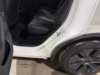 Tesla Model Y 75kWh Long Range 258kW AWD picture 34