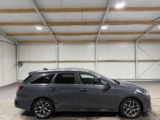 krockskadad bil auto Kia Ceed 1.5T-GDi MHEV 118kW Automaat GT-Line Edition 2021/2