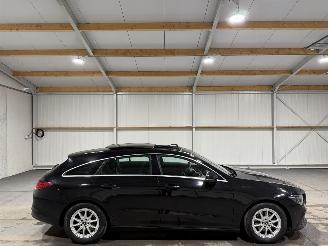 krockskadad bil auto Mercedes Cla-klasse Shootingbrake 180 100kW Automaat Business Solution 2021/1