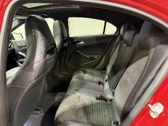 Mercedes A-klasse 180  90kW Automaat Ambition Pano Comfort picture 38