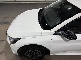 Peugeot e-208 50 kWh EV 350 picture 17