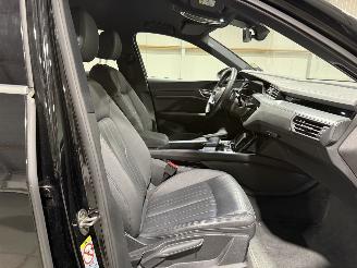 Audi E-tron 95kWh 55Quattro 300kW Advanced Pro Line S picture 38