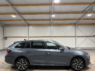 Unfallwagen Skoda Octavia 1.4TSI iV 110kW Automaat PHEV Business Edition 2021/8