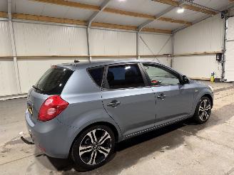 Kia Cee d 1.4 80kW Airco X-Tra picture 5