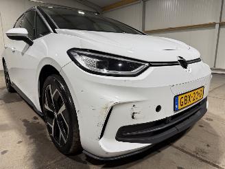 Volkswagen ID.3 59kWh 150kW Pro Business picture 22