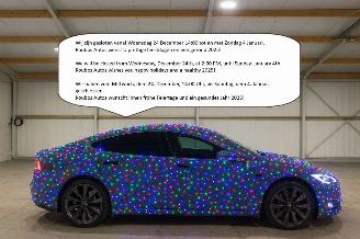 damaged passenger cars Audi Rs6 GESLOTEN MET KERST 2025/12