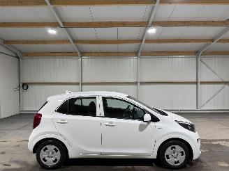 Schadeauto Kia Picanto 1.0MPi 49kW ComfortPlusline 2020/6