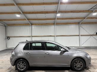 damaged passenger cars Volkswagen Golf 1.2TSI 77kW Trend Edition 2015/2