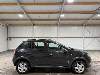 Avarii autoturisme Dacia Sandero 0.9TCe 66kW Stepway Laureate 2014/1