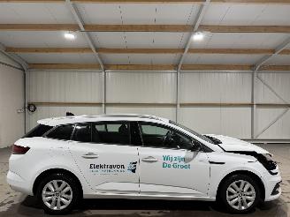Unfallwagen Renault Mégane 1.3TCe 103kW Automaat Equilibre 2024/3