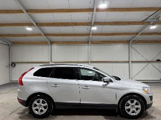 krockskadad bil auto Volvo Xc-60 2.4D5 158kW Automaat AWD Momentum 2011/12