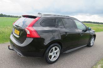  Volvo V-60 2.0 D 120 pk  Pular+ Dynamic  Euro 6 schuifdak Leer  Camera Navigatie  2017 2017/8