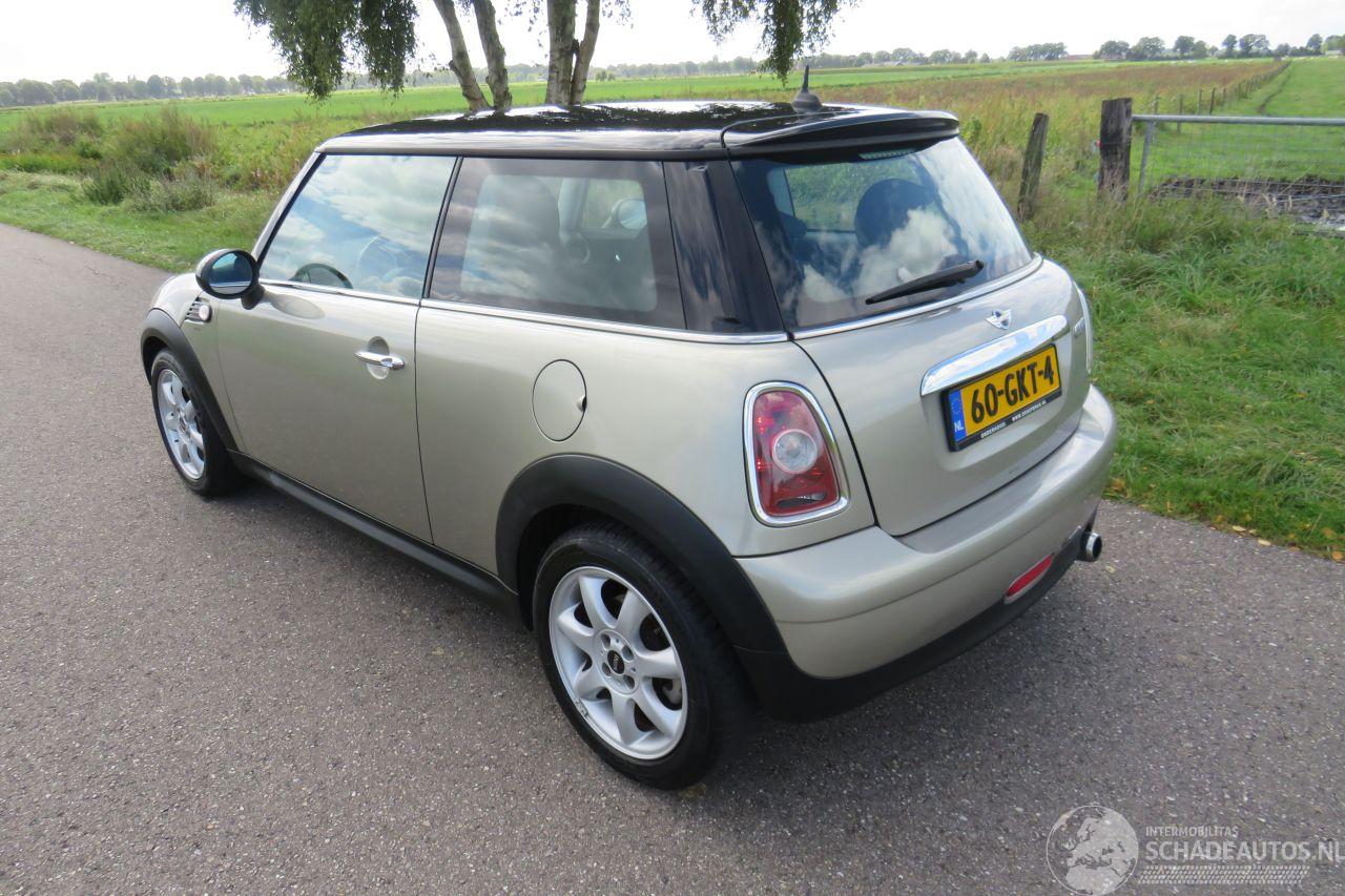 Mini Cooper 1.6  Cooper Pepper 2008  Airco 214.000km nap