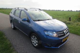 Damaged car Dacia Logan 0.9 TCE 90pk  131.000km Nap Airco 5drs 2014 [ eerste eigenaar euro 6 2014/11