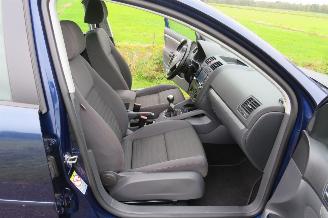 Volkswagen Golf 1.6 Optive 5 Drs  193.000km nap Airco Sportstoelen picture 3