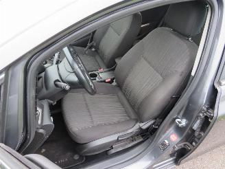 Opel Astra SPORTS TOURER 1.4 Turbo Edition  120pk Navigatie [ schadevrij  2011 picture 21