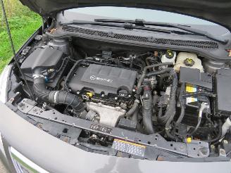 Opel Astra SPORTS TOURER 1.4 Turbo Edition  120pk Navigatie [ schadevrij  2011 picture 7