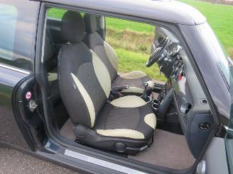 Mini Mini COOPER 1.6 116pk Airco  2005  [ schadevrij top staat  schuifdak picture 22