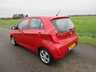 Schadeauto Kia Picanto 1.0 CVVT ISG 69pk 170.000km 5Drs  Airco   2013 2013/9