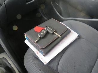 Kia Rio Kia Rio 1.2 CVVT Design Edition 86pk Navigatie Airco  2013 5drs picture 10