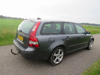 krockskadad bil auto Volvo V-50 1.6 D 109pk Momentum airco nieuw Distributie riem 2005 schadevrij 2005/11