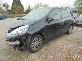 krockskadad bil auto Renault Grand-espace Grand Scénic 1.2 TCe Limited 7p. 2016/1