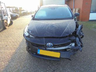 krockskadad bil auto Toyota Prius Prius 1.8 DYNAMIC 2017/8