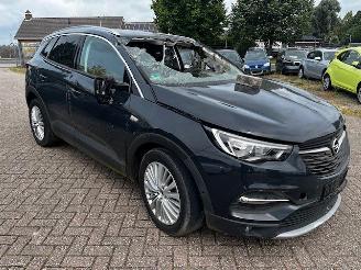 Damaged car Opel Crossland x diesel  BHZW-C2F000 2018/5