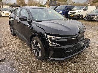 Schadeauto Renault Mégane Megane E-Tech EV40 Boost Charge Equilibre 2022/12