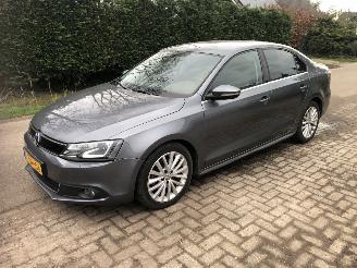 Coche accidentado Volkswagen Jetta Jetta 1.4 TSI Hybrid Highline 2013/12