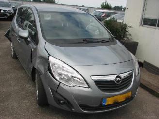 Damaged car Opel Meriva 1.4 turbo 2012/9