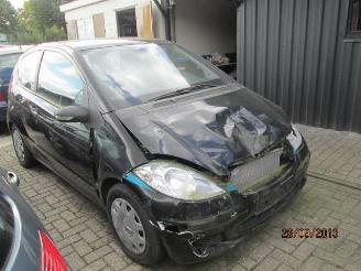 Damaged car Mercedes A-klasse 160 cdi 2006/1