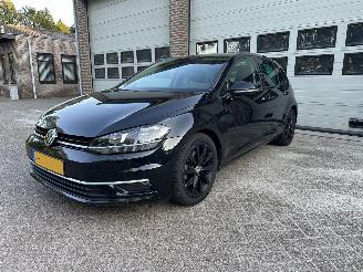 Damaged car Volkswagen Golf 1.5 TSI Highline Automaat Cruise Navi Clima 2018/12