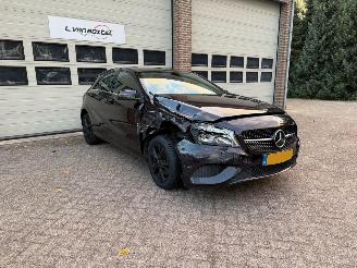 Mercedes A-klasse 200 Ambition Automaat Navi picture 2