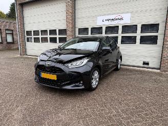 Toyota Yaris 1.5 VVT-i Style Head-Up Navi Clima Cruise 34611 Km ! picture 2